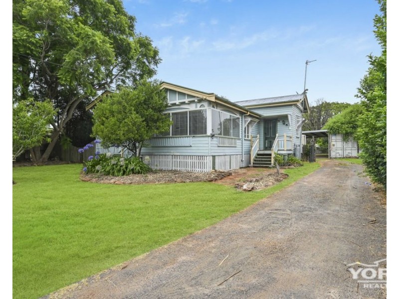 43 Drayton Road, Harristown QLD 4350