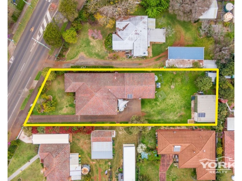 41-43 Drayton Road, Harristown QLD 4350