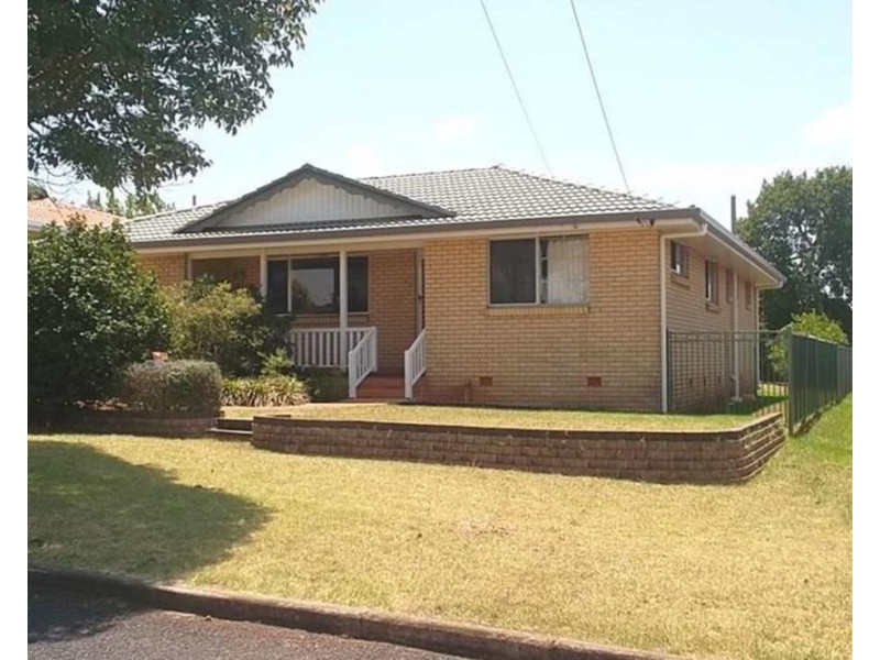 Centenary Heights QLD 4350