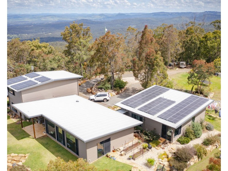 211 Fernbank Road, Cabarlah QLD 4352