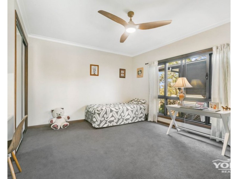 211 Fernbank Road, Cabarlah QLD 4352