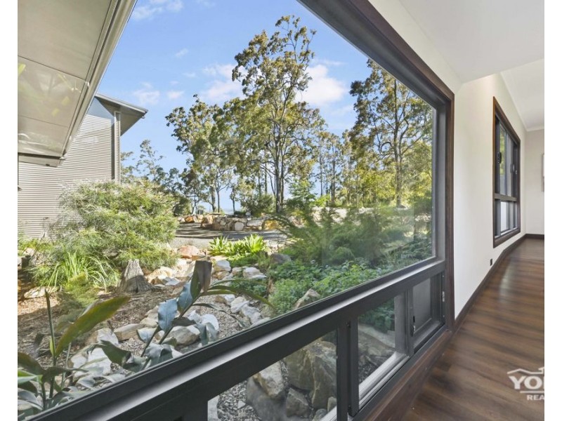 211 Fernbank Road, Cabarlah QLD 4352