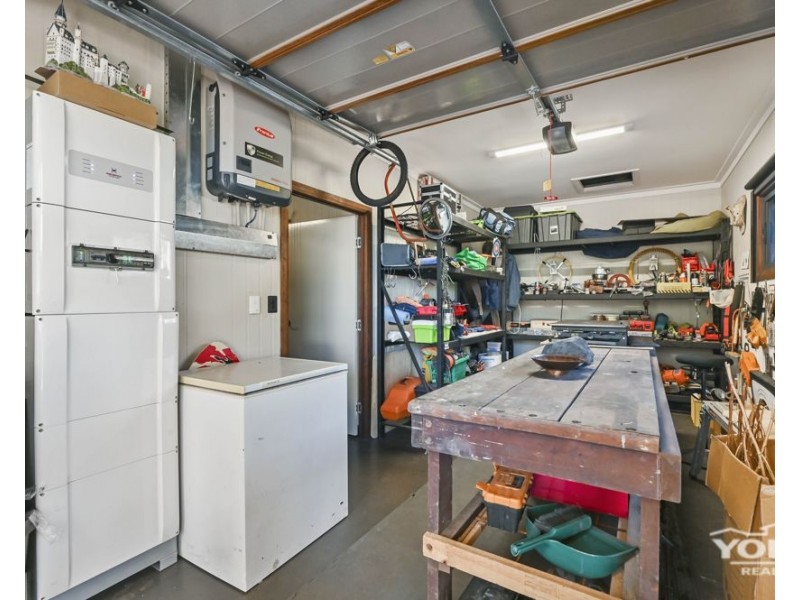 211 Fernbank Road, Cabarlah QLD 4352