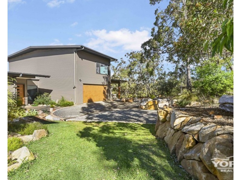 211 Fernbank Road, Cabarlah QLD 4352