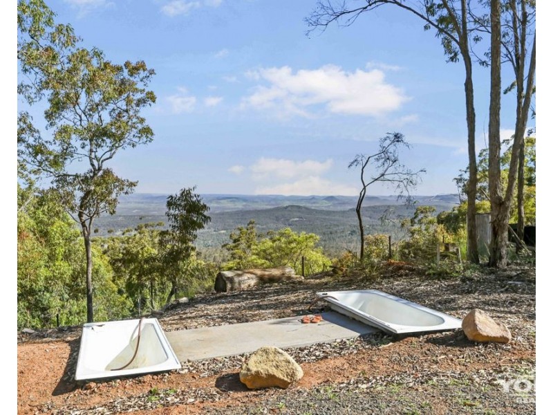 211 Fernbank Road, Cabarlah QLD 4352