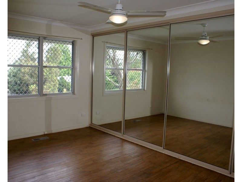 Mount Lofty QLD 4350