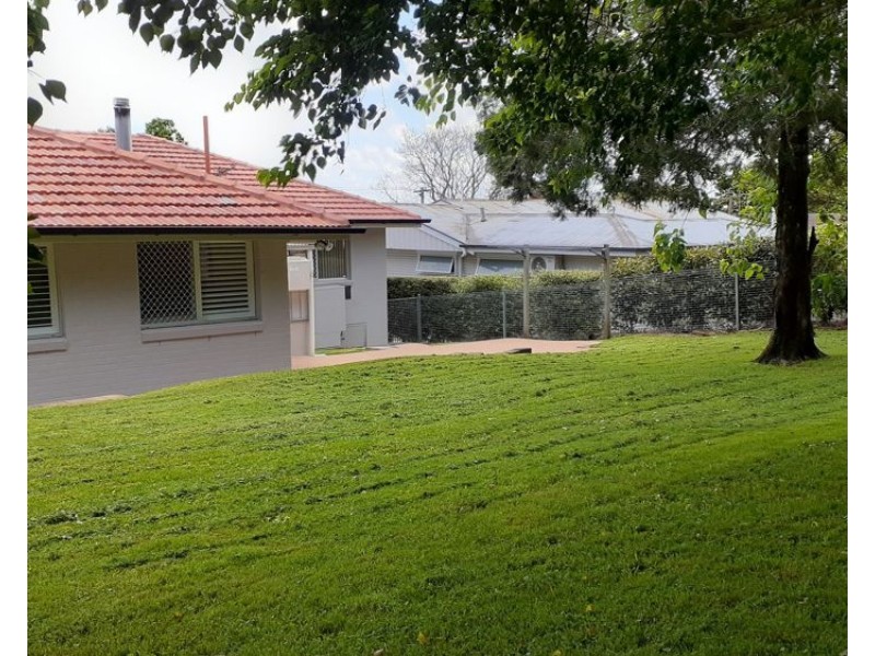 Mount Lofty QLD 4350