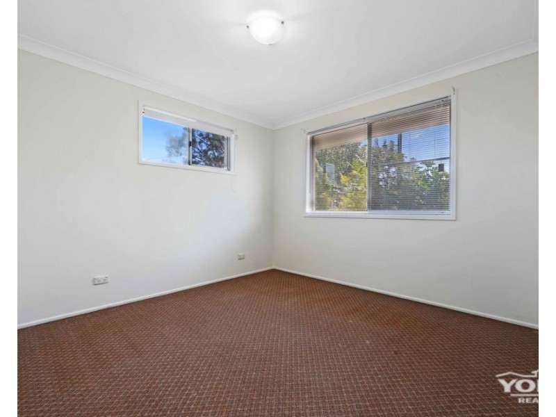 26 Hinkler Crescent, Wilsonton QLD 4350