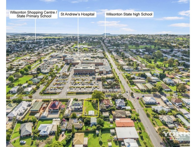 60a Holberton Street, Newtown QLD 4350