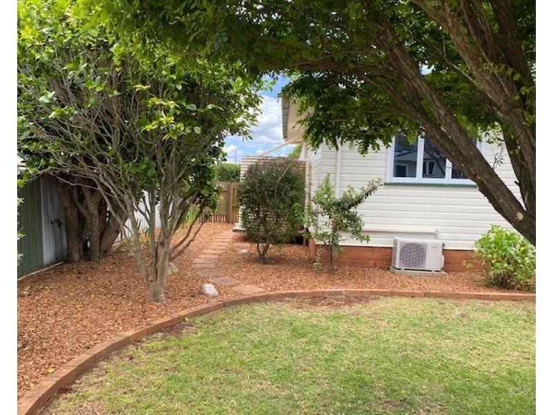23 Fromalls Street, Harristown QLD 4350