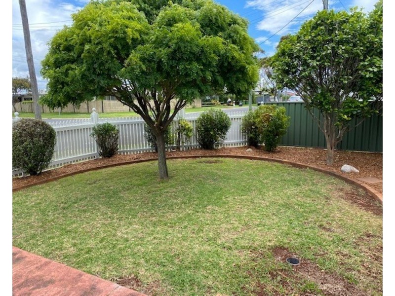 23 Fromalls Street, Harristown QLD 4350