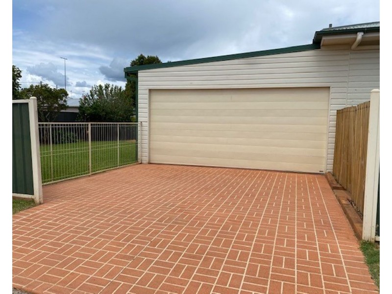 23 Fromalls Street, Harristown QLD 4350