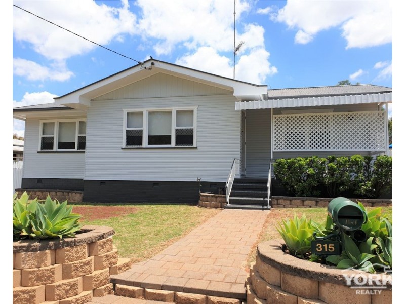 315 Tor Street, Wilsonton QLD 4350