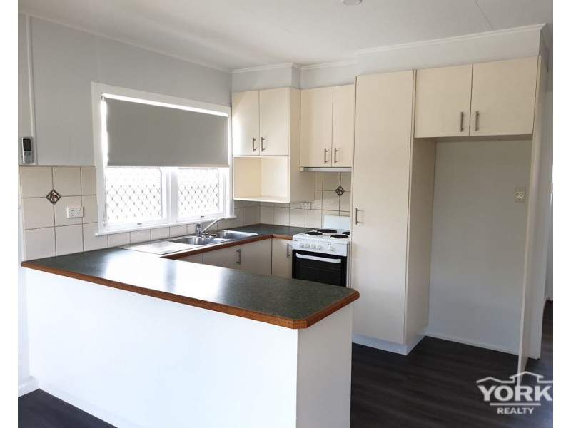 315 Tor Street, Wilsonton QLD 4350