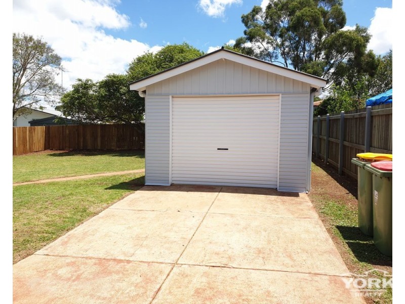 315 Tor Street, Wilsonton QLD 4350