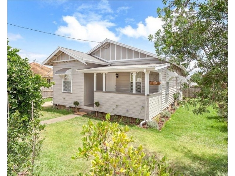 215 South Street, South Toowoomba QLD 4350