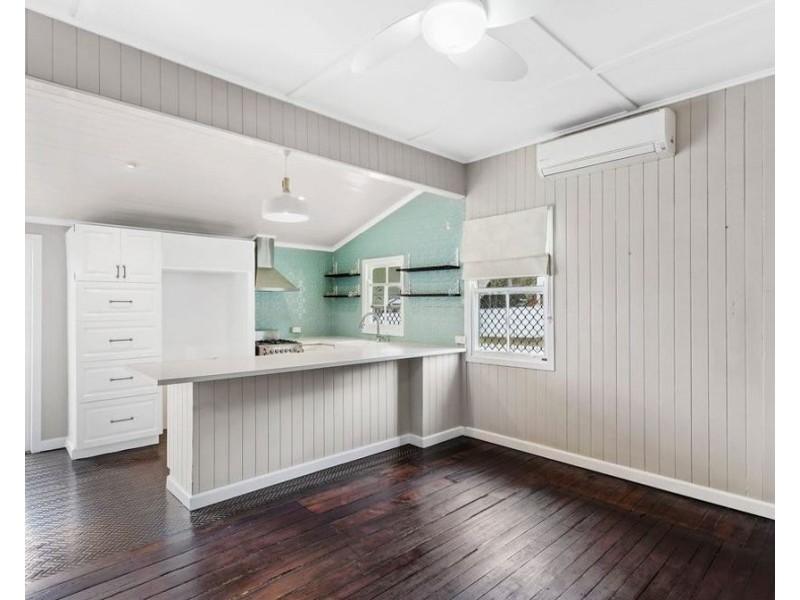 215 South Street, South Toowoomba QLD 4350