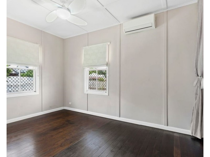 215 South Street, South Toowoomba QLD 4350