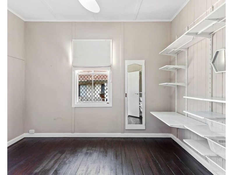 215 South Street, South Toowoomba QLD 4350