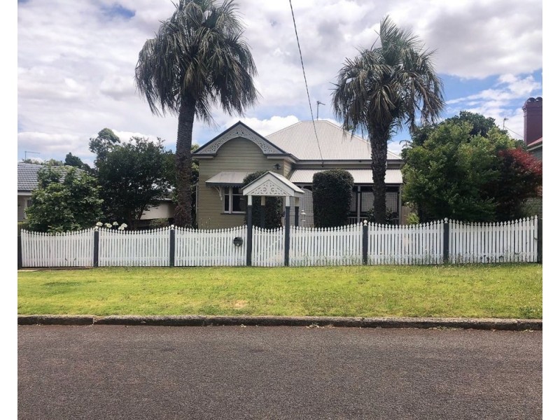 5 Cooper Street, South Toowoomba QLD 4350