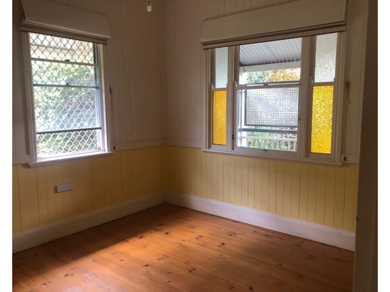 5 Cooper Street, South Toowoomba QLD 4350
