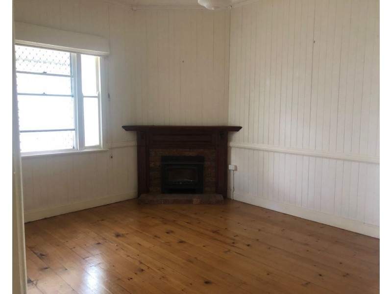 5 Cooper Street, South Toowoomba QLD 4350