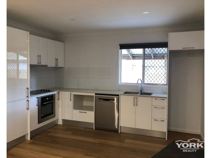 406A Tor Street, Newtown QLD 4350