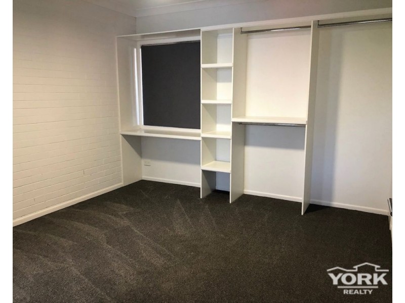 406A Tor Street, Newtown QLD 4350