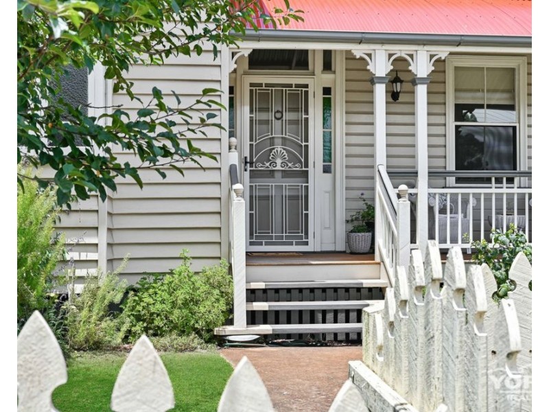 Centenary Heights QLD 4350