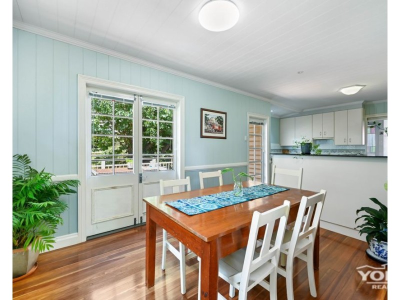 Centenary Heights QLD 4350