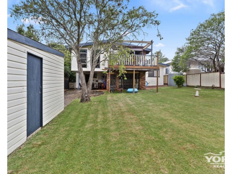 1 Norah Street, Centenary Heights QLD 4350