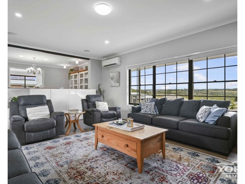 49-51 Alistair Street, Glenvale QLD 4350