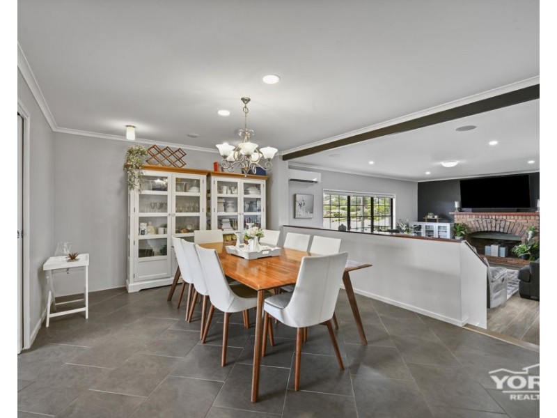 49-51 Alistair Street, Glenvale QLD 4350