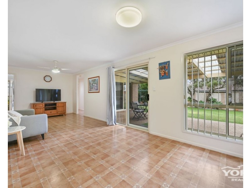 9 Bunya Street, Kearneys Spring QLD 4350