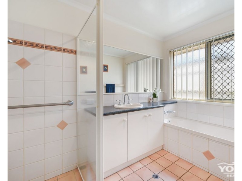 9 Bunya Street, Kearneys Spring QLD 4350