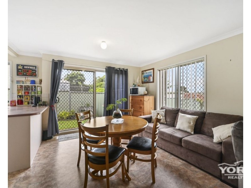 Kearneys Spring QLD 4350