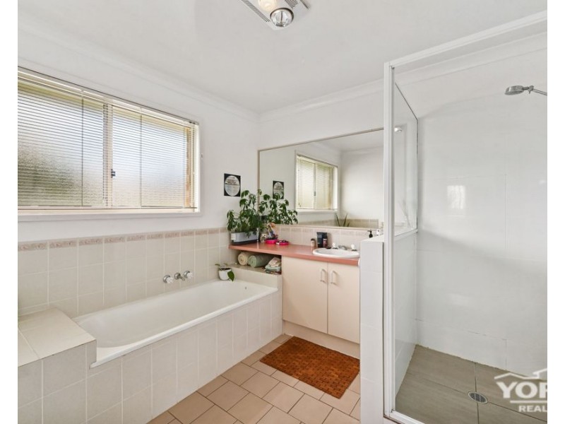 Kearneys Spring QLD 4350