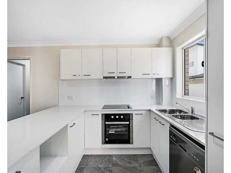 3/442 Hume Street, Middle Ridge QLD 4350