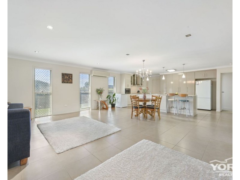 Hodgson Vale QLD 4352