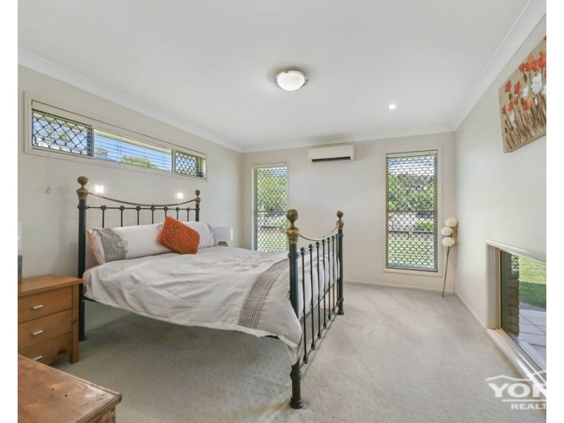 Hodgson Vale QLD 4352