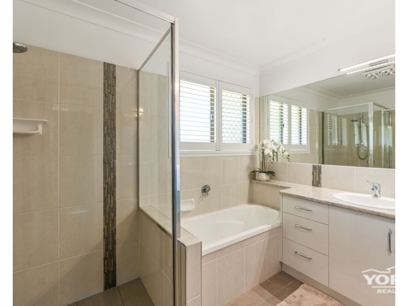 12 Sirron Street, Blue Mountain Heights QLD 4350