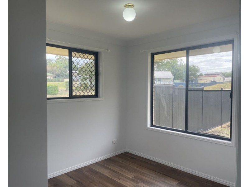 28 Manor Street, Drayton QLD 4350