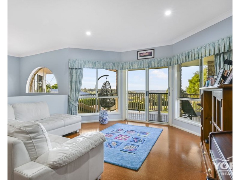 Mount Lofty QLD 4350