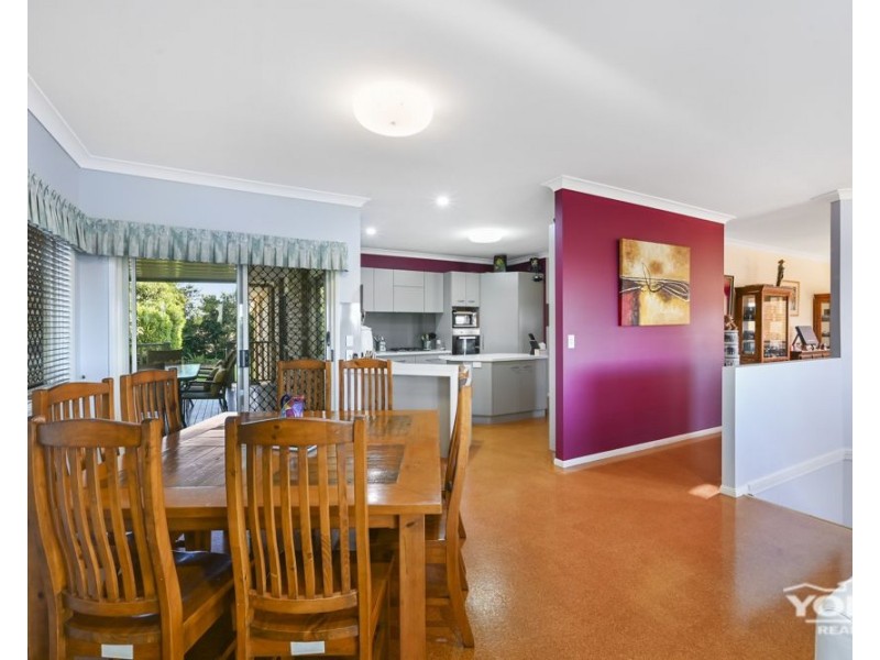 Mount Lofty QLD 4350