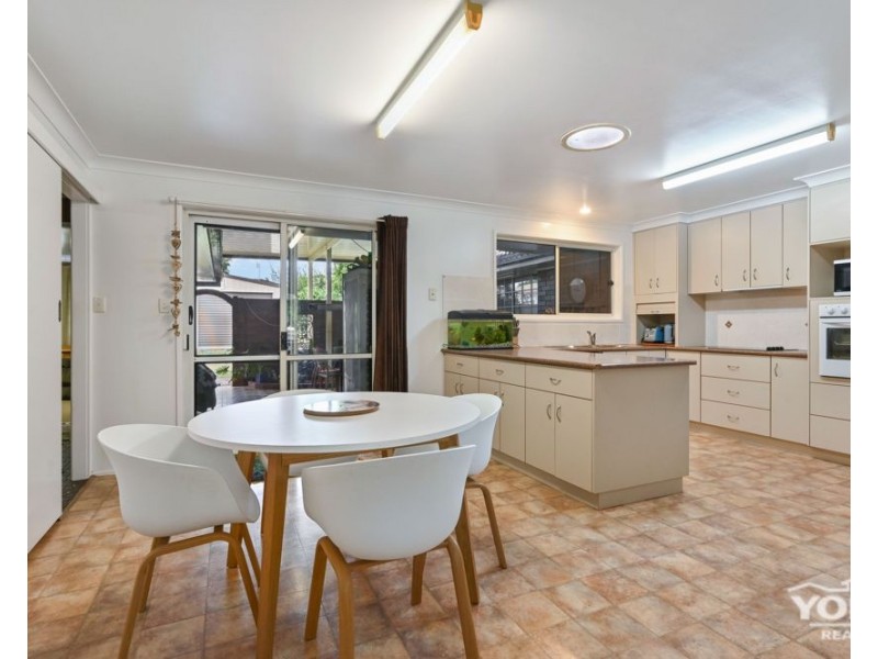 15 Crotty Street, Centenary Heights QLD 4350