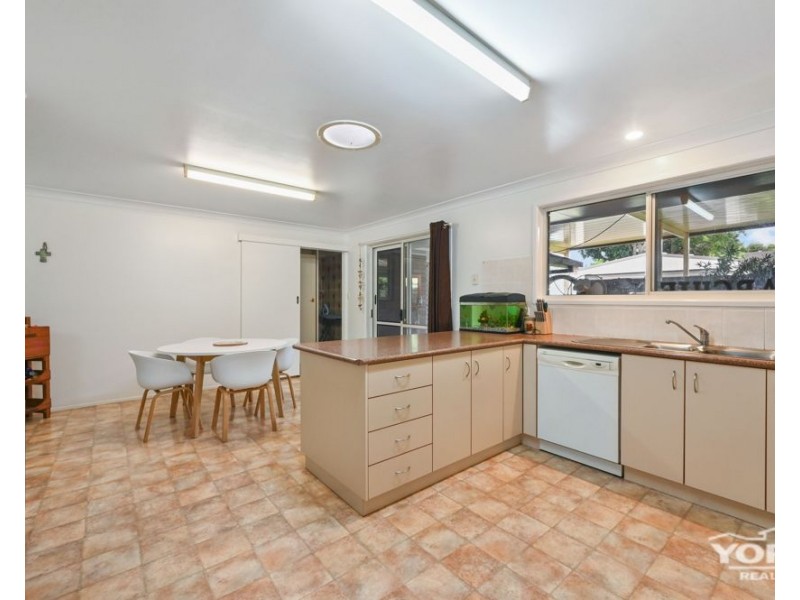 15 Crotty Street, Centenary Heights QLD 4350