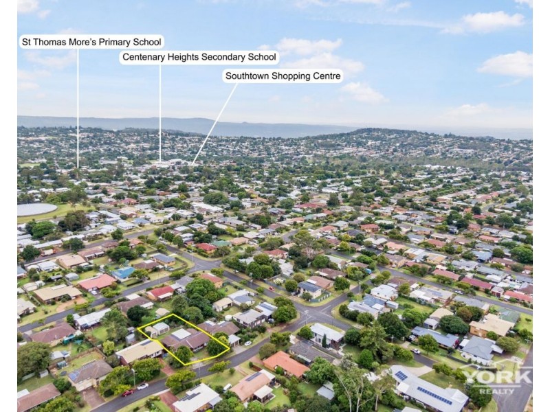 15 Crotty Street, Centenary Heights QLD 4350