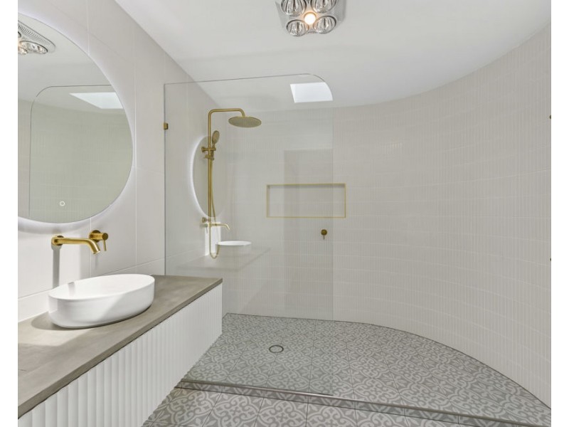 258 Tor Street, Rockville QLD 4350