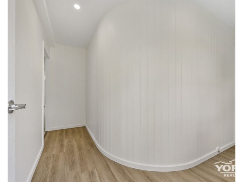 258 Tor Street, Rockville QLD 4350