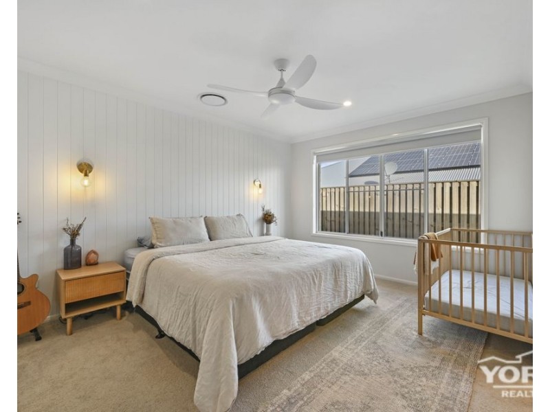 14 McAuley Avenue, Highfields QLD 4352